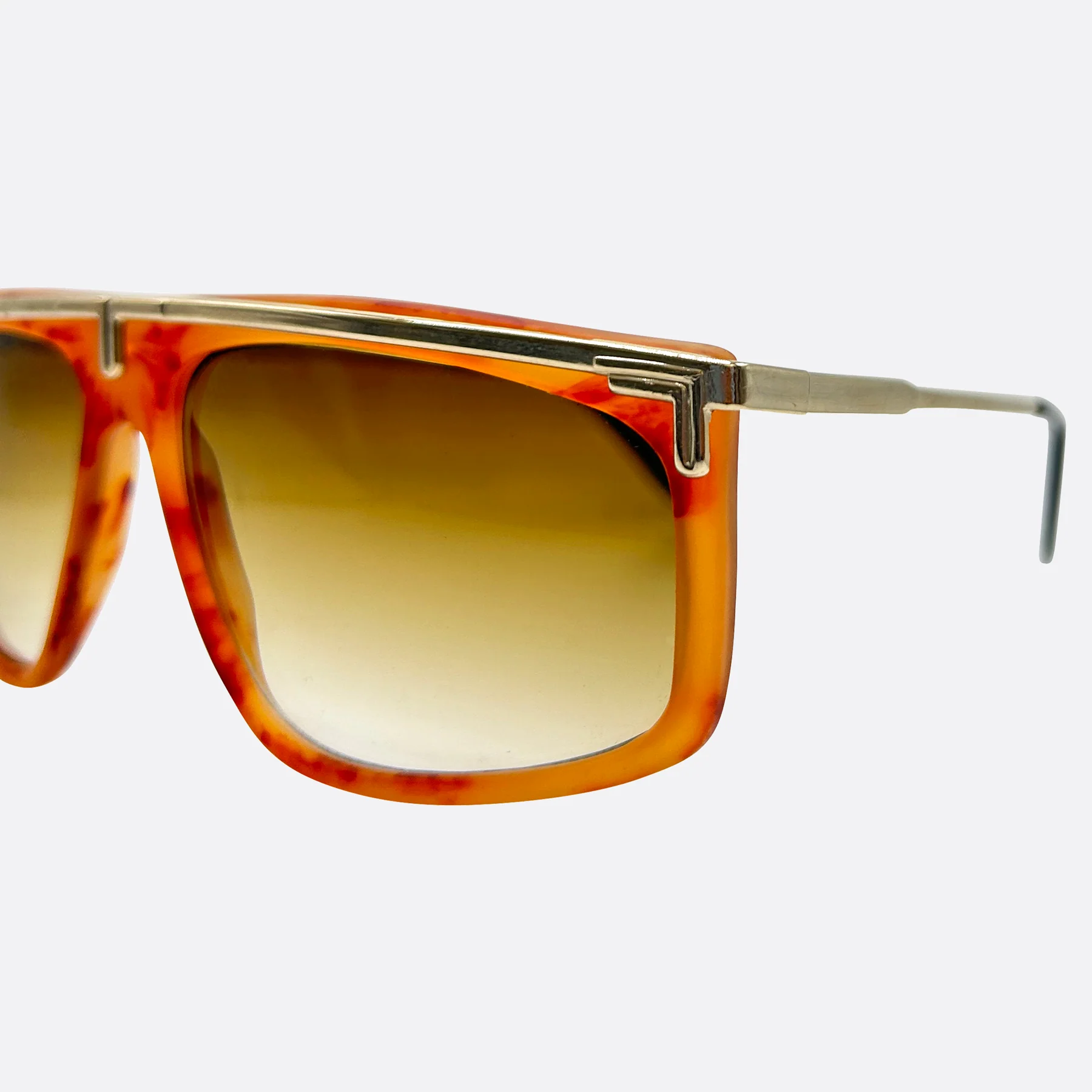 Stylish Transitions Eyewear That Adapts To Every Vibe