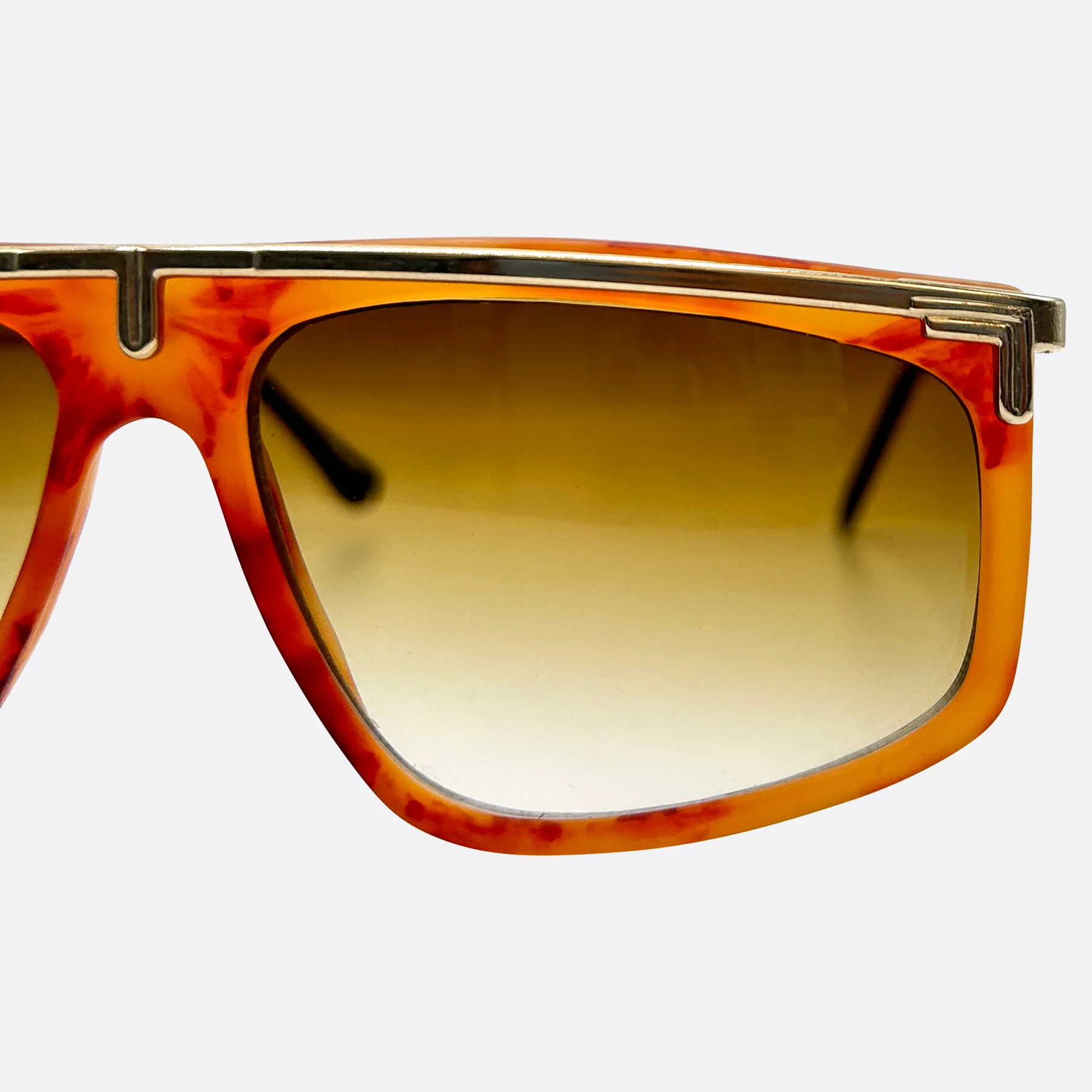 Stylish Transitions Eyewear That Adapts To Every Vibe